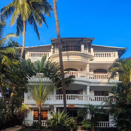 Olive Hotel Alidia Beach Resort By Embassy Group Baga Exterior photo