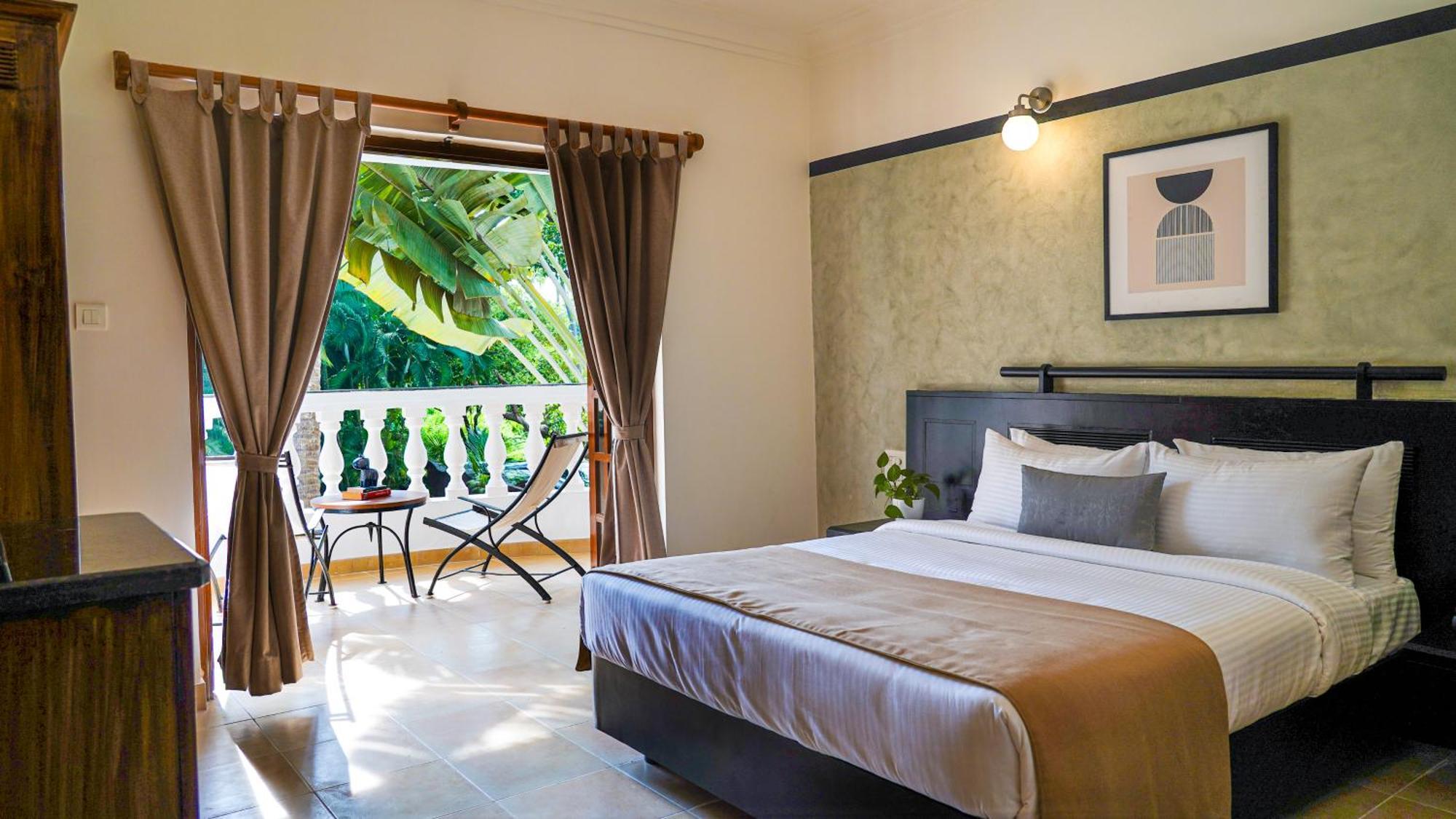 Olive Hotel Alidia Beach Resort By Embassy Group Baga Exterior photo