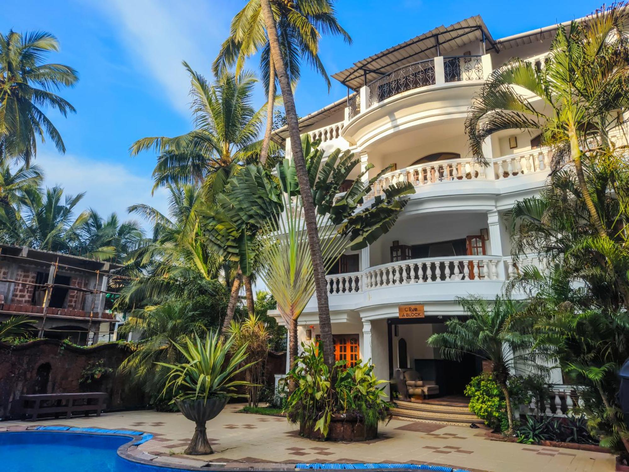 Olive Hotel Alidia Beach Resort By Embassy Group Baga Exterior photo